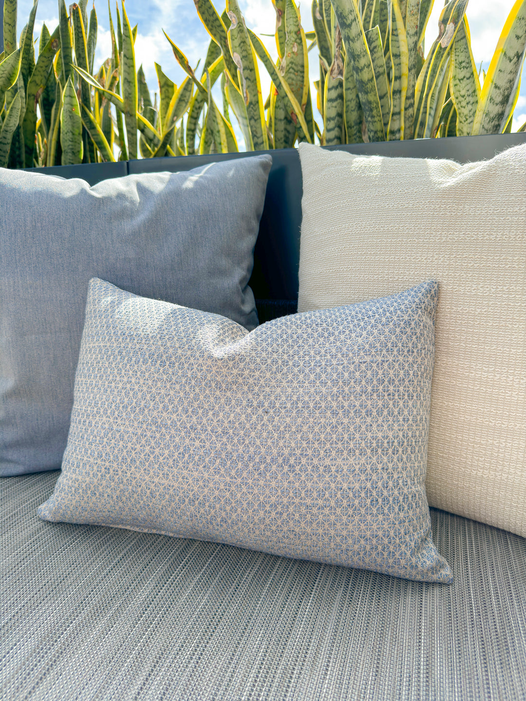 Coastal Breeze Indigo Indoor Outdoor Pillow – Anaya